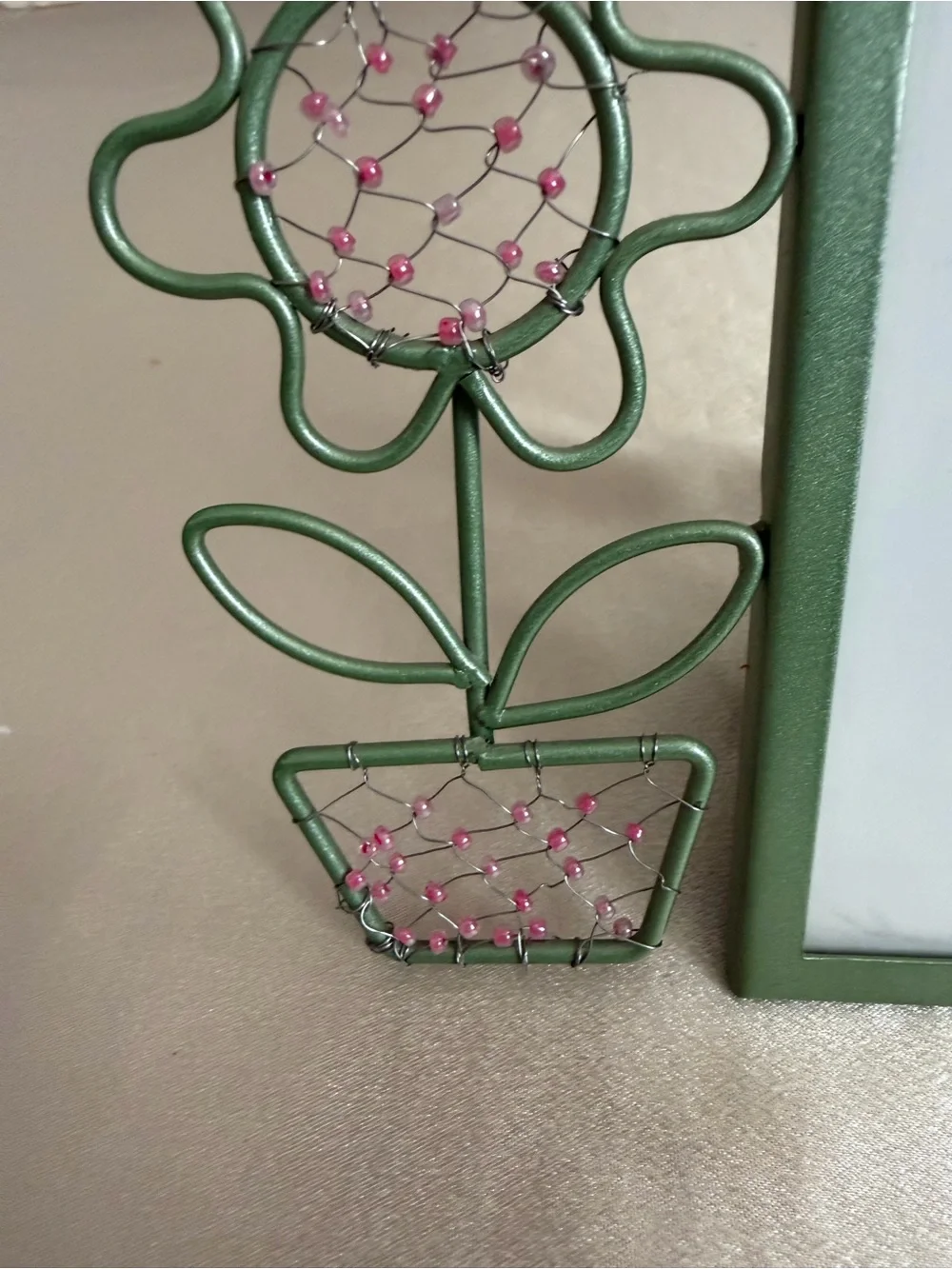 Vintage Y2K Green Metal Flower Picture Frame with Bead Accents